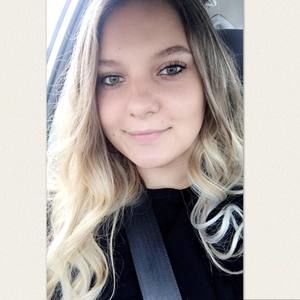 Meet your Posher, Kayley